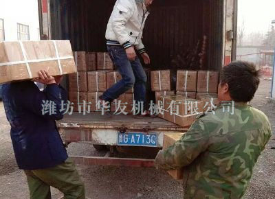 點擊查看詳細(xì)信息<br>標(biāo)題：華友機(jī)械發(fā)貨現(xiàn)場 閱讀次數(shù)：8598